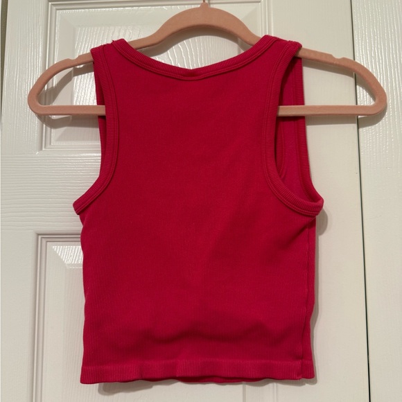 Aritzia Fuchsia Tank Top - Picture 2 of 3